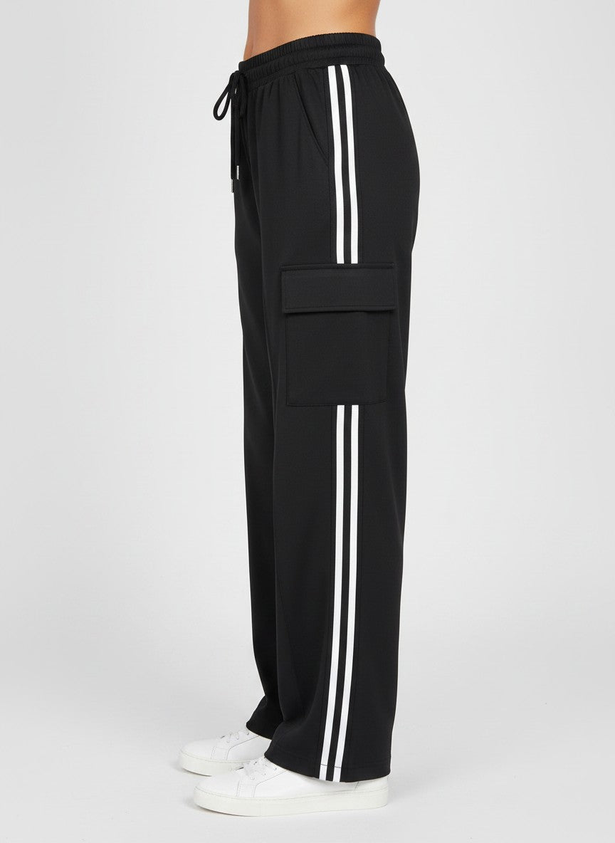 Women's Wide-Leg Cargo Pants #02