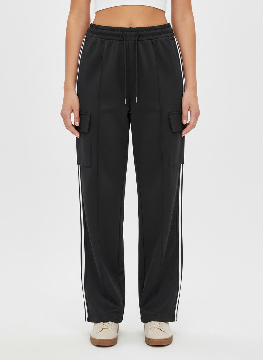 Women's Wide-Leg Cargo Pants #02